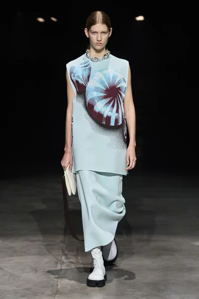 Look 38